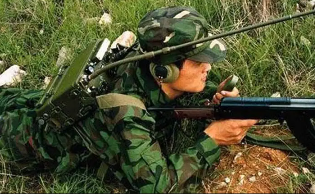  背负便携式短波单边带电台